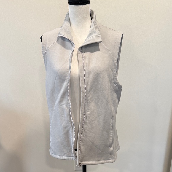 Athleta Jackets & Blazers - Athleta Altitude Polartec Zippered Vest in Stratus Grey Size Large